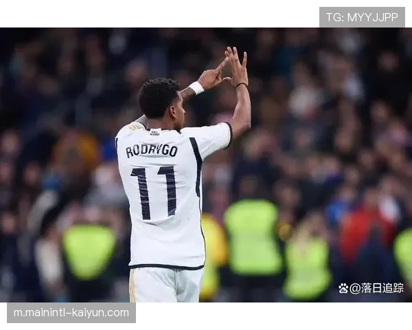 卫冕冠军巴黎仅列第15 登贝莱失点后更衣室再传不和 卫冕冠军巴黎仅列第15 登贝莱失点后更衣室再传不和